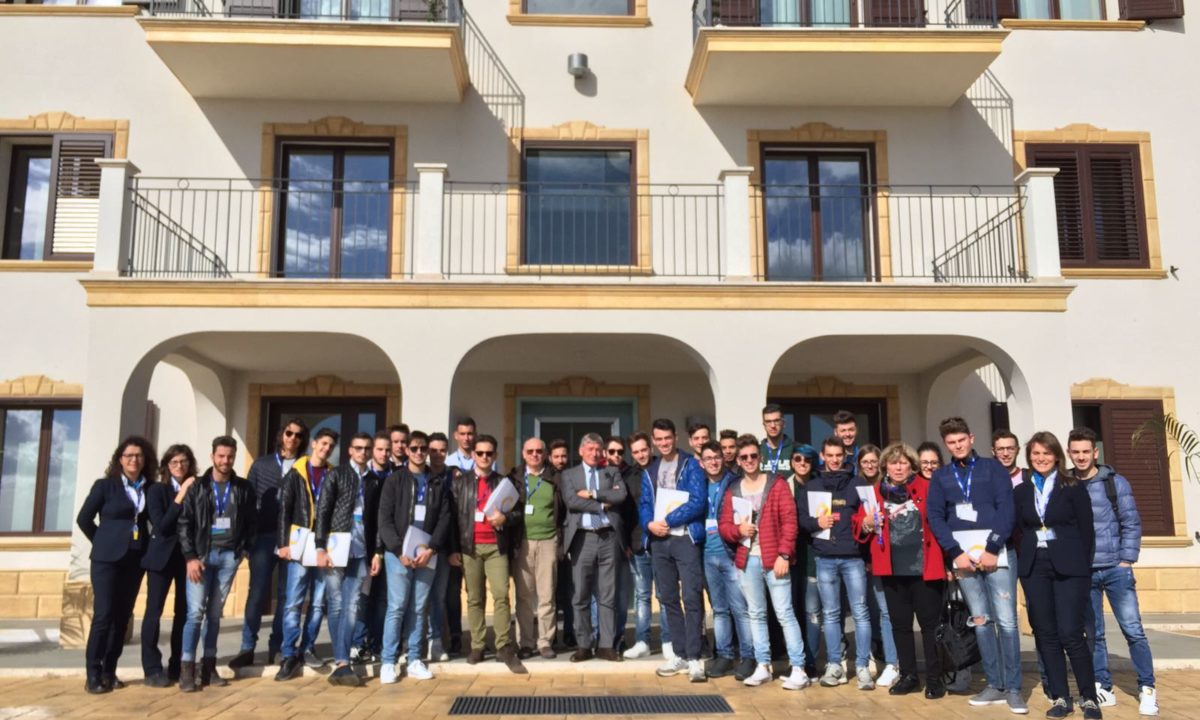 La scuola va…in azienda